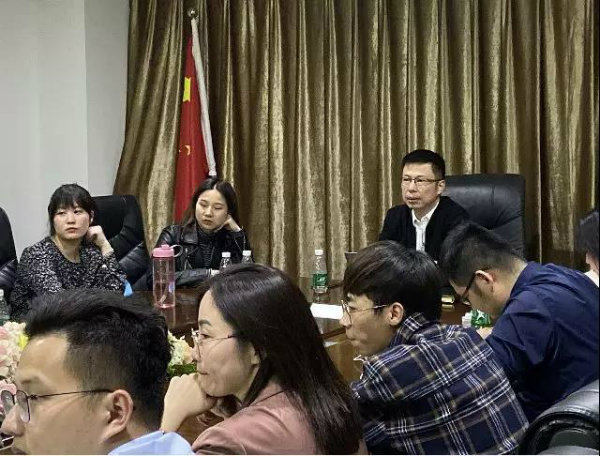 武漢德韓口腔順利召開(kāi)10月總結暨表彰大會(huì )