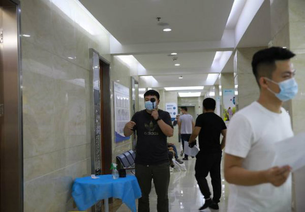 武漢仁愛(ài)醫院扎實(shí)做好民兵體檢工作