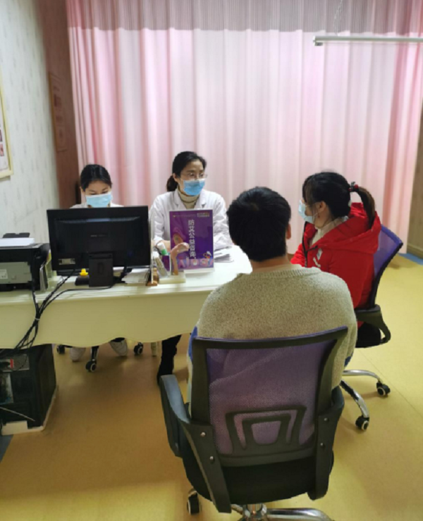 武漢真愛(ài)婦產(chǎn)醫院成立志愿者宣講團 傳遞防治艾滋病專(zhuān)業(yè)知識