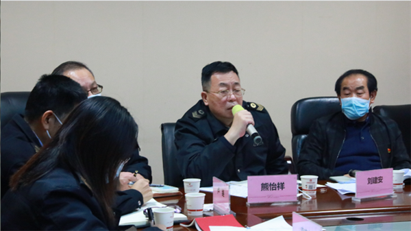 武漢市衛生計生執法督察總隊第三黨支部聯(lián)合武漢仁愛(ài)醫院黨支部開(kāi)展主題黨日活動(dòng) !
