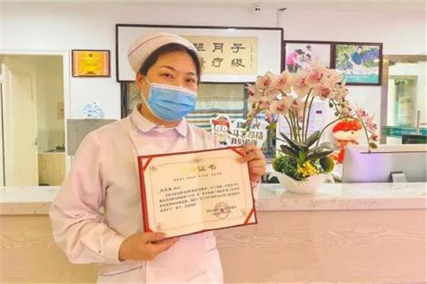武漢真愛(ài)婦產(chǎn)醫院孫木英獲選年度＂洪山好人＂
